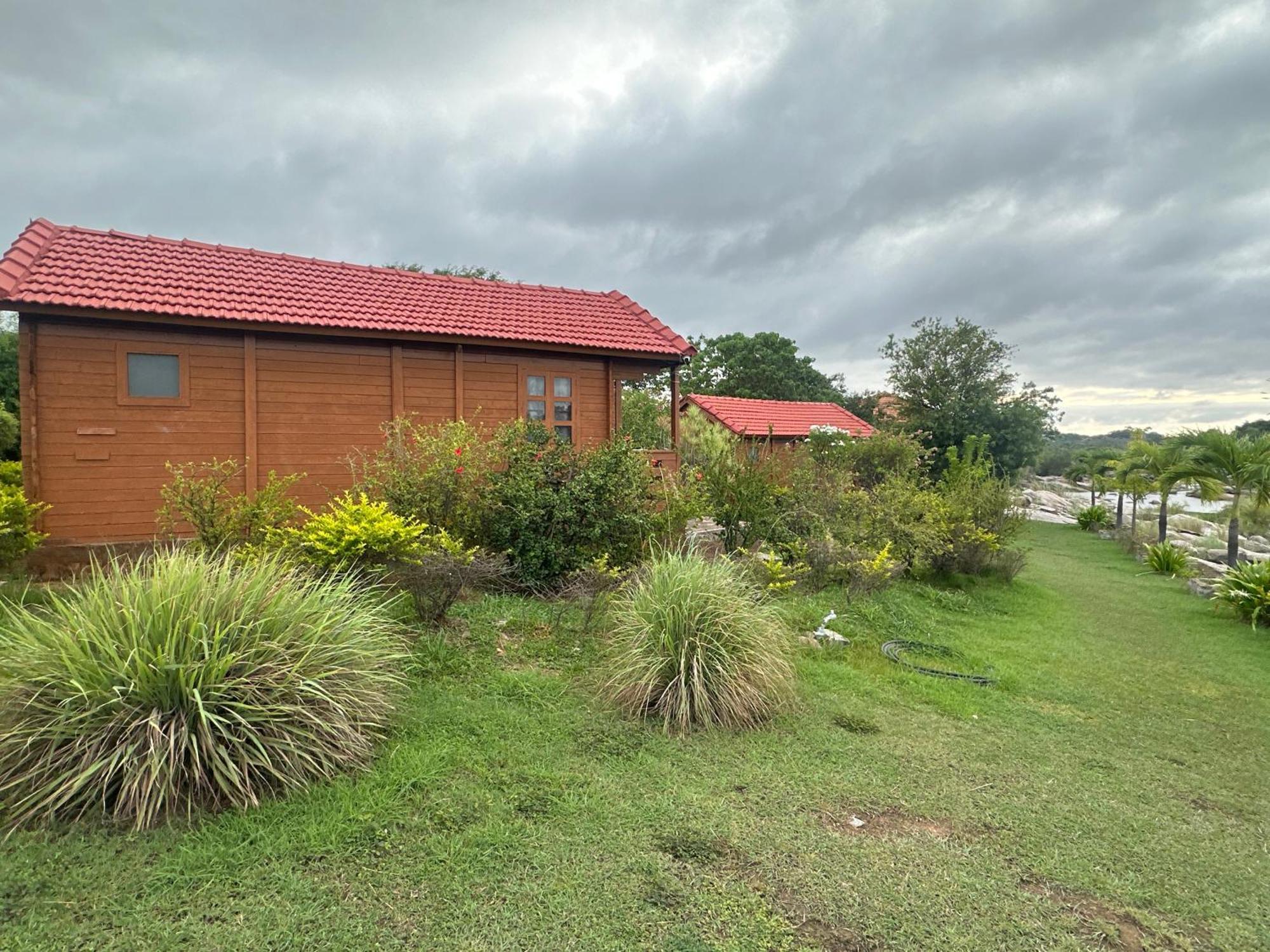 Leo Wooden Resorts Hampi Exterior photo