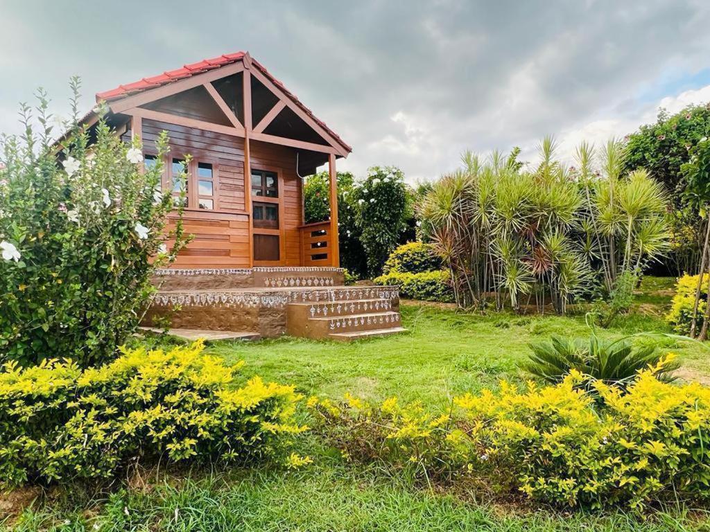Leo Wooden Resorts Hampi Exterior photo